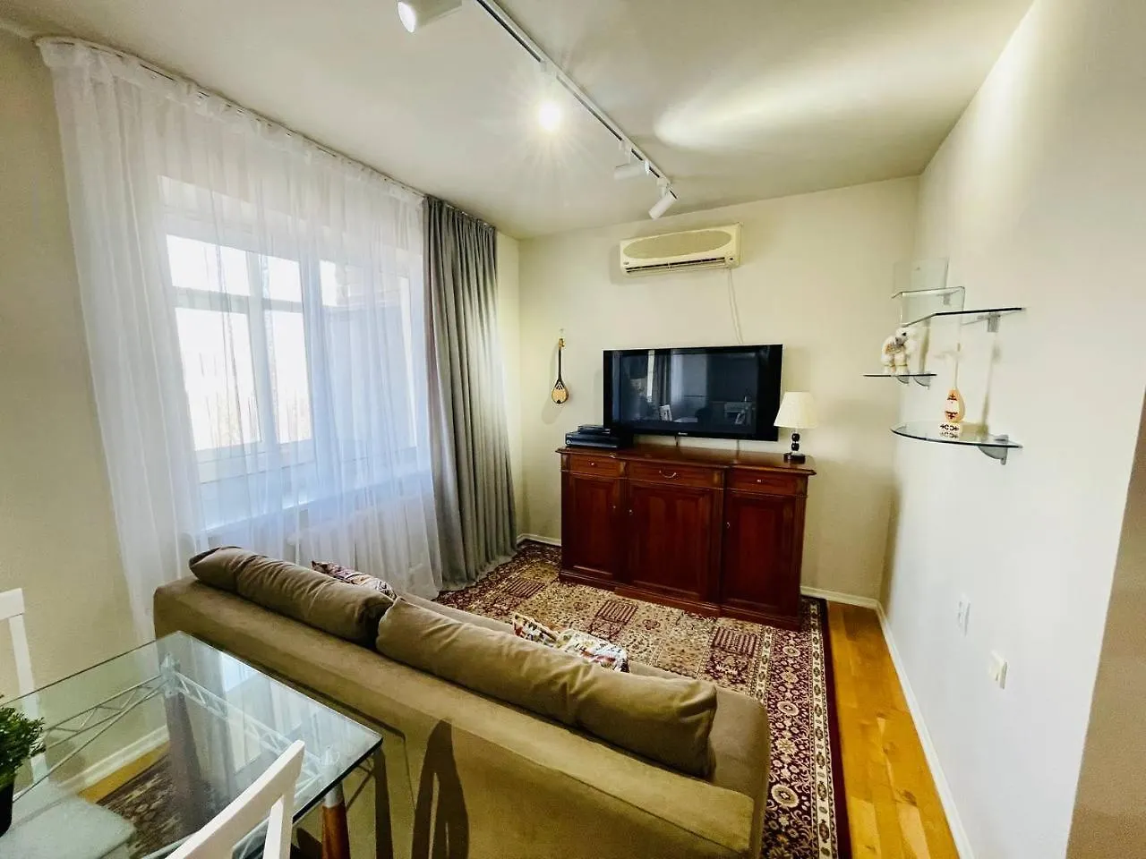 Апартаменты Moon Apartments - Самал Достык Центр Almaty